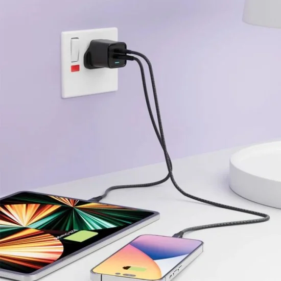 Porodo Dual Port PD + USB-A ( 35W+18W) Charger With Type-C To Lightning - Black